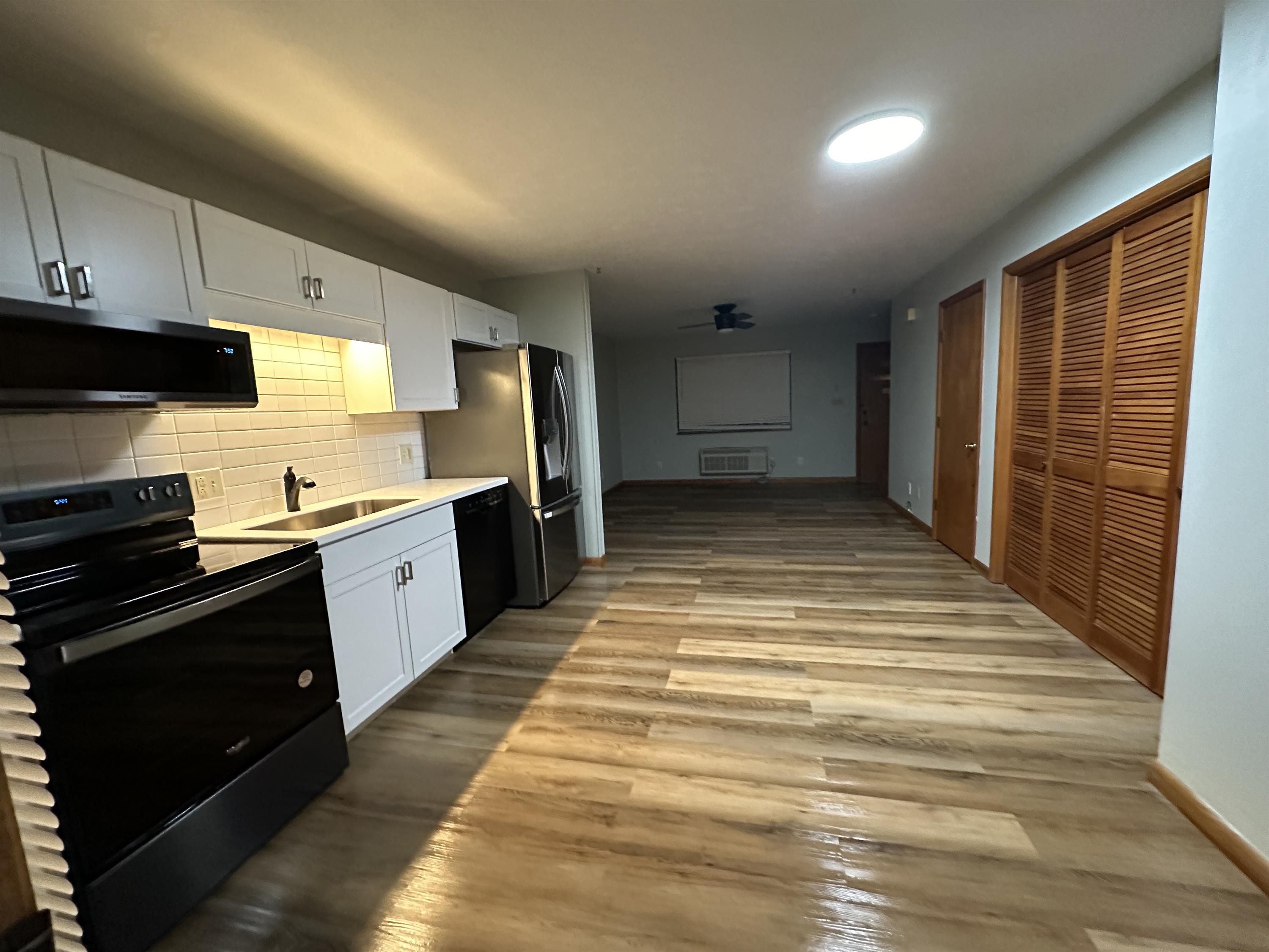 1233 Main Avenue - D